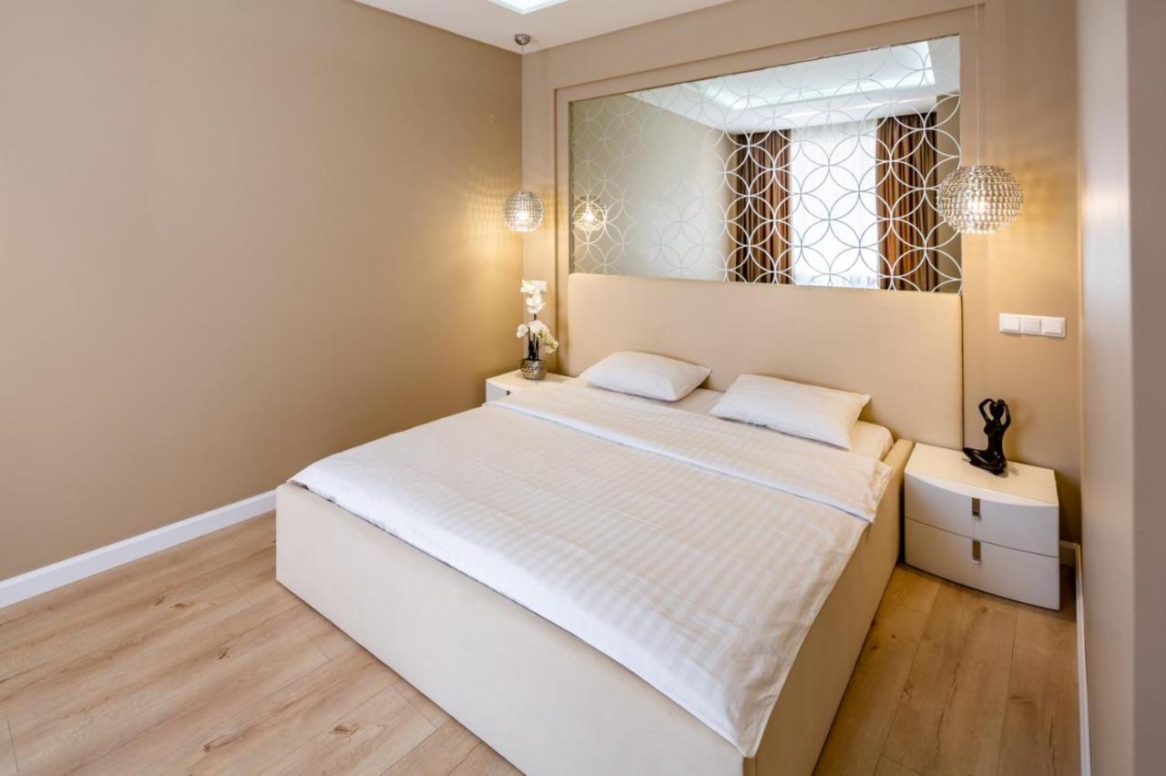 Балабана 6 Apartment Lviv Bagian luar foto